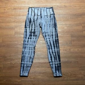 Lululemon Wunder Under Tight 28” - Blue/Grey Tie-Dye